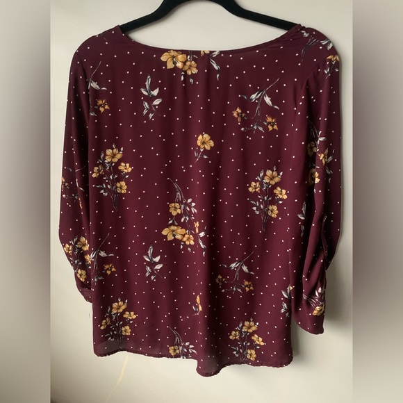 Spring Blouse Size Small - Picture 3 of 7